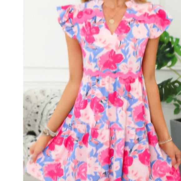 BOUTIQUR NWOT Floral Pink and Blue Dress - Picture 1 of 1
